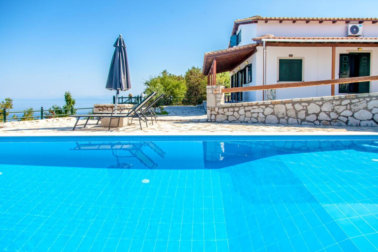 Villa Skyfall Kalamítsi Buitenkant foto