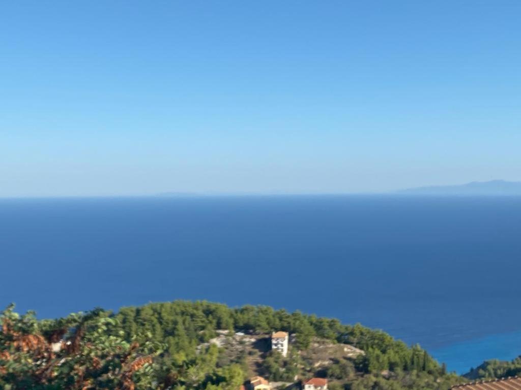 Villa Skyfall Kalamítsi Buitenkant foto
