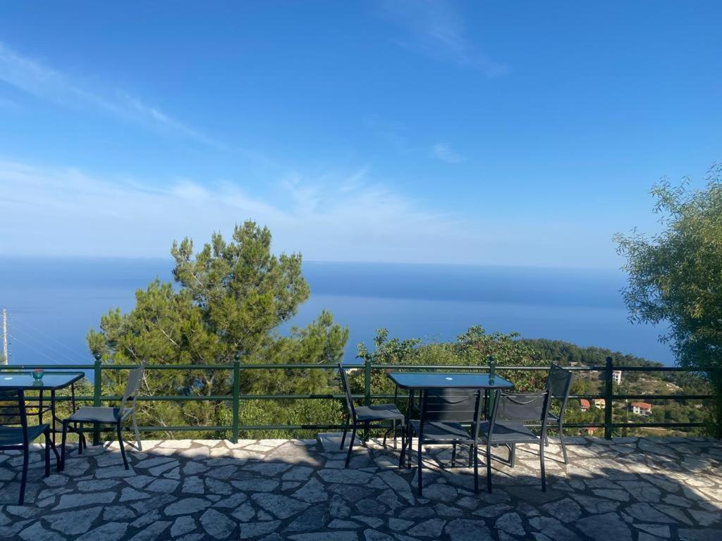 Villa Skyfall Kalamítsi Buitenkant foto